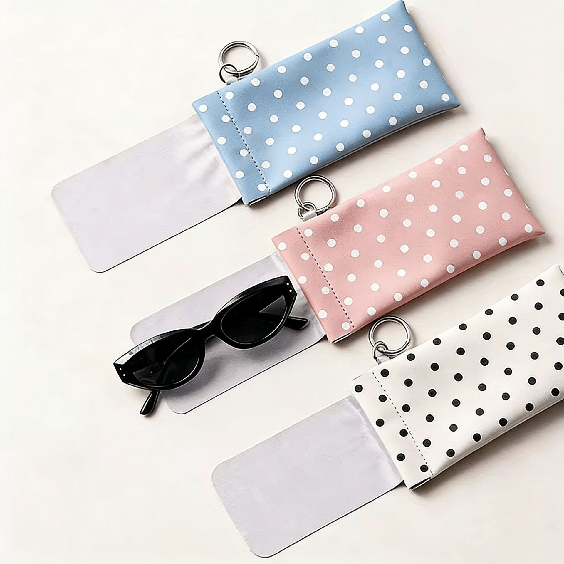 1 custodia per occhiali a pois - Travel Accessories Bag recensione e prezzo