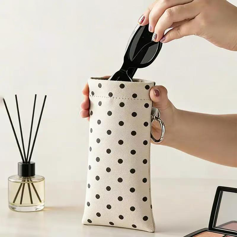 1 custodia per occhiali a pois - Travel Accessories Bag recensione e prezzo
