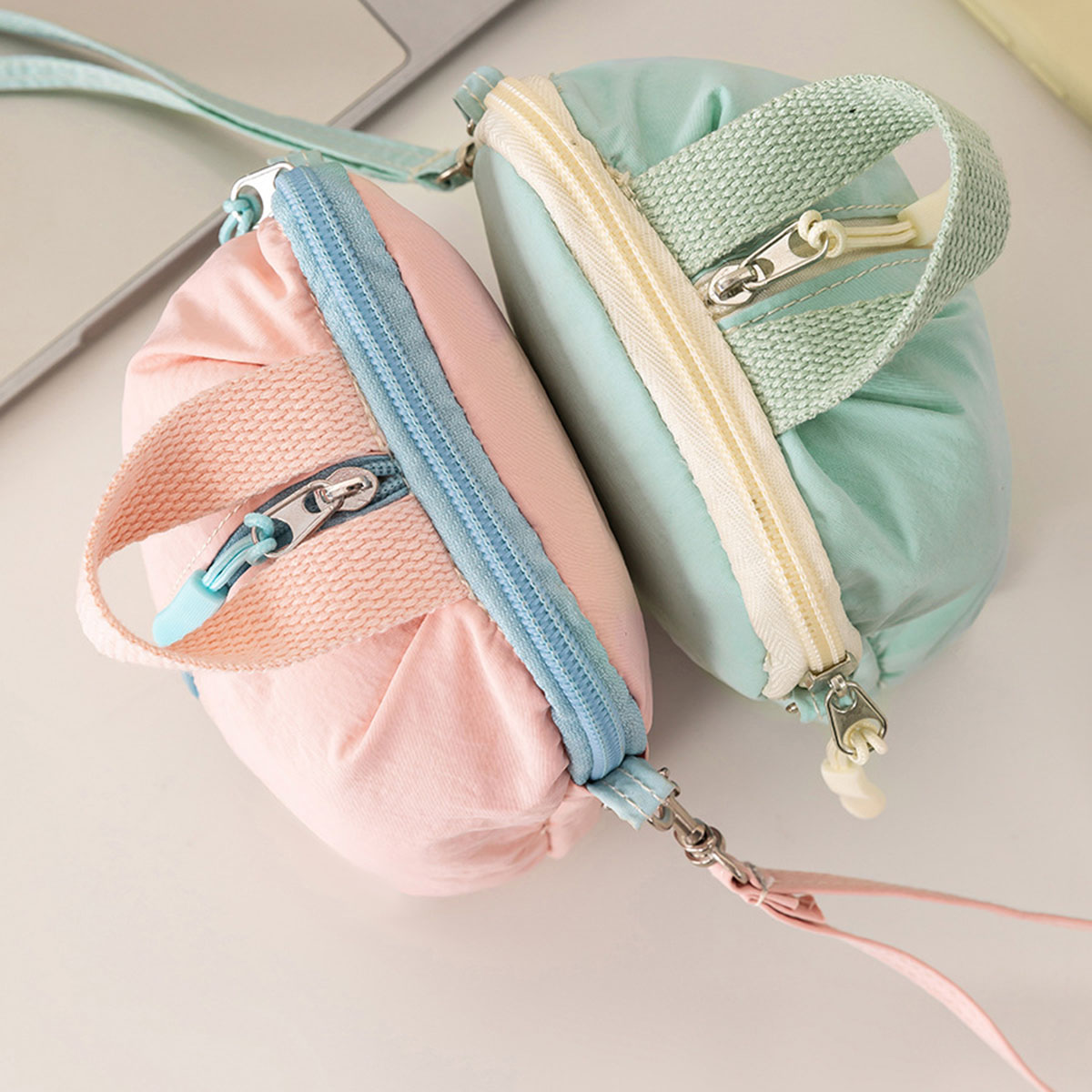 Borsa portaoggetti per bianche - Travel Accessories Bag recensione e prezzo